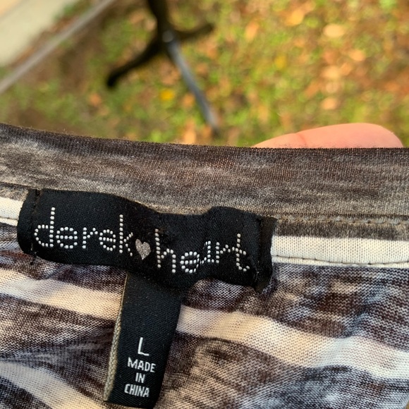 Derek Heart Gray long sleeve striped pocket T Sz L - Picture 7 of 8